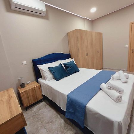 Sapphire Home Ixia  Bagian luar foto