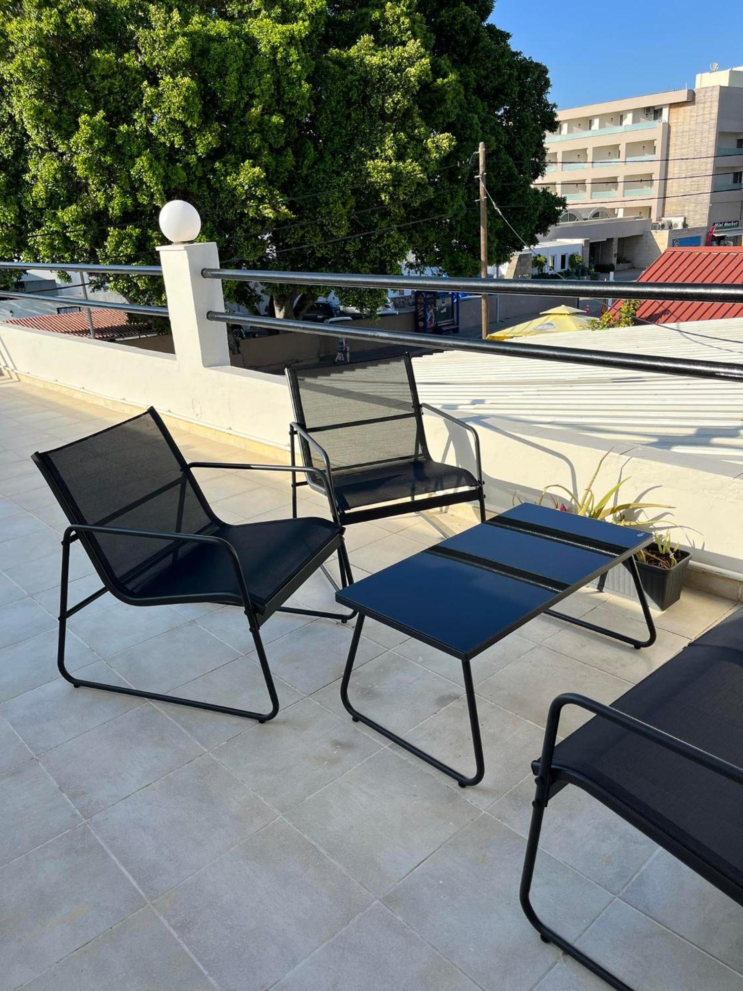Sapphire Home Ixia  Bagian luar foto