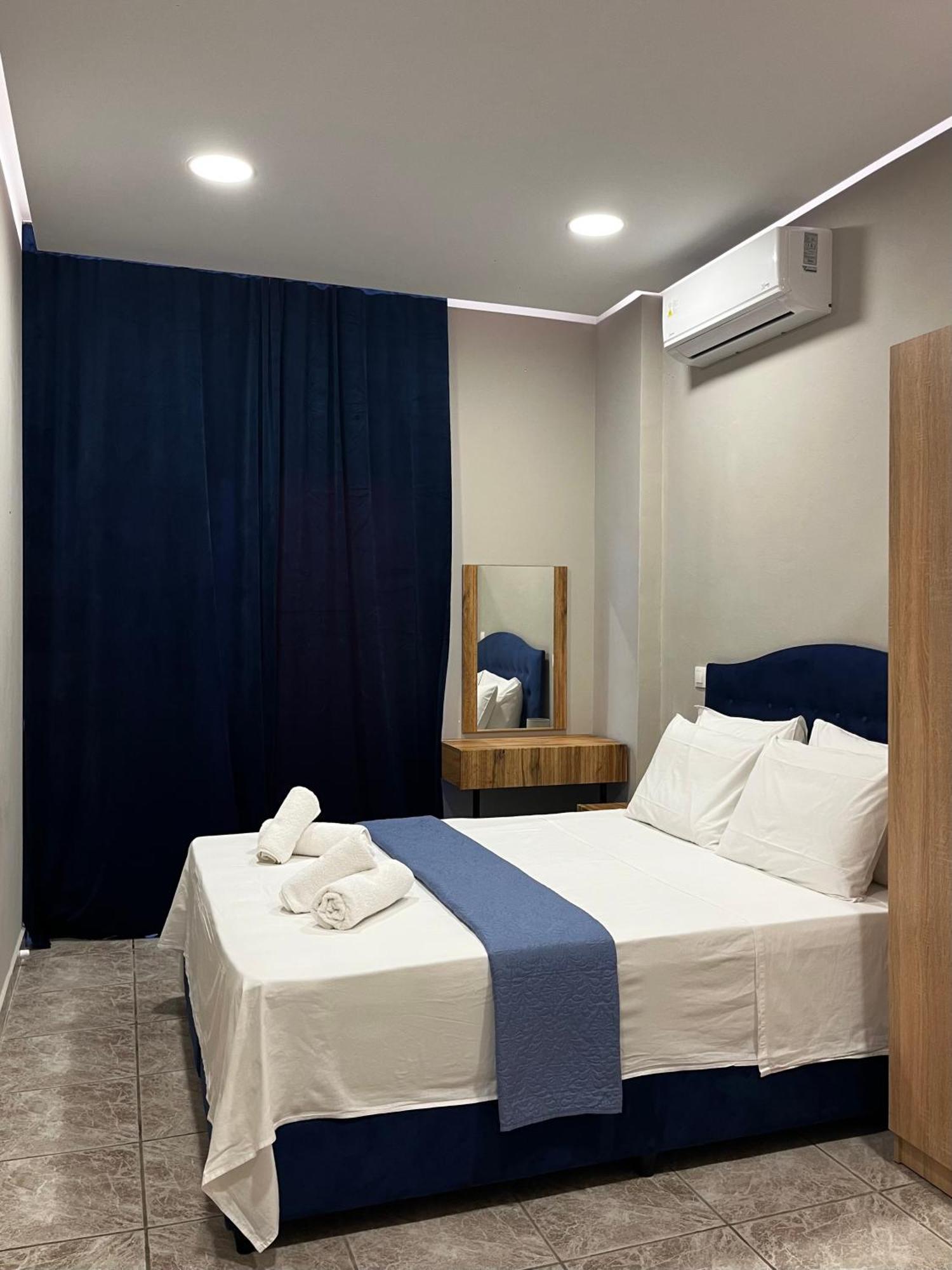 Sapphire Home Ixia  Bagian luar foto